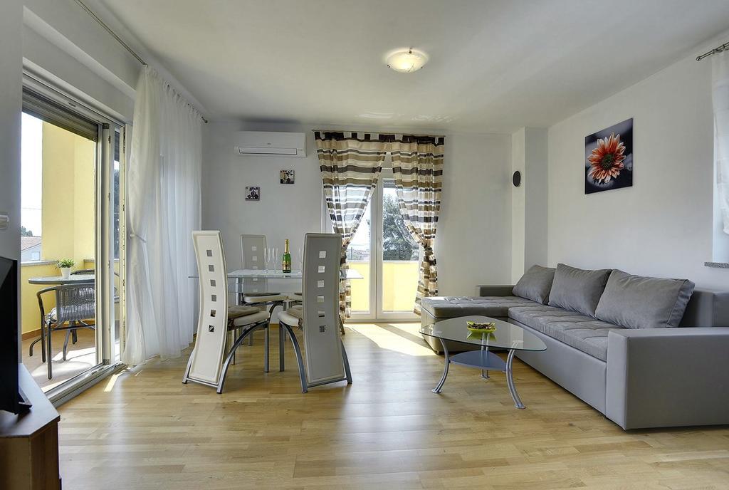 Apartments Kralj Медулин Екстер'єр фото