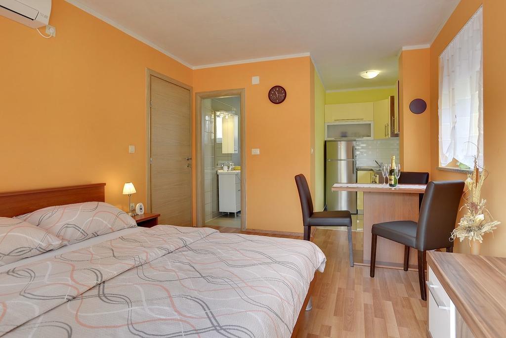 Apartments Kralj Медулин Екстер'єр фото