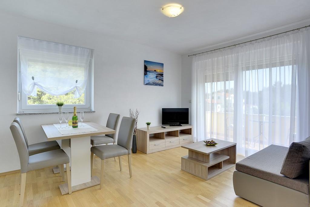 Apartments Kralj Медулин Екстер'єр фото