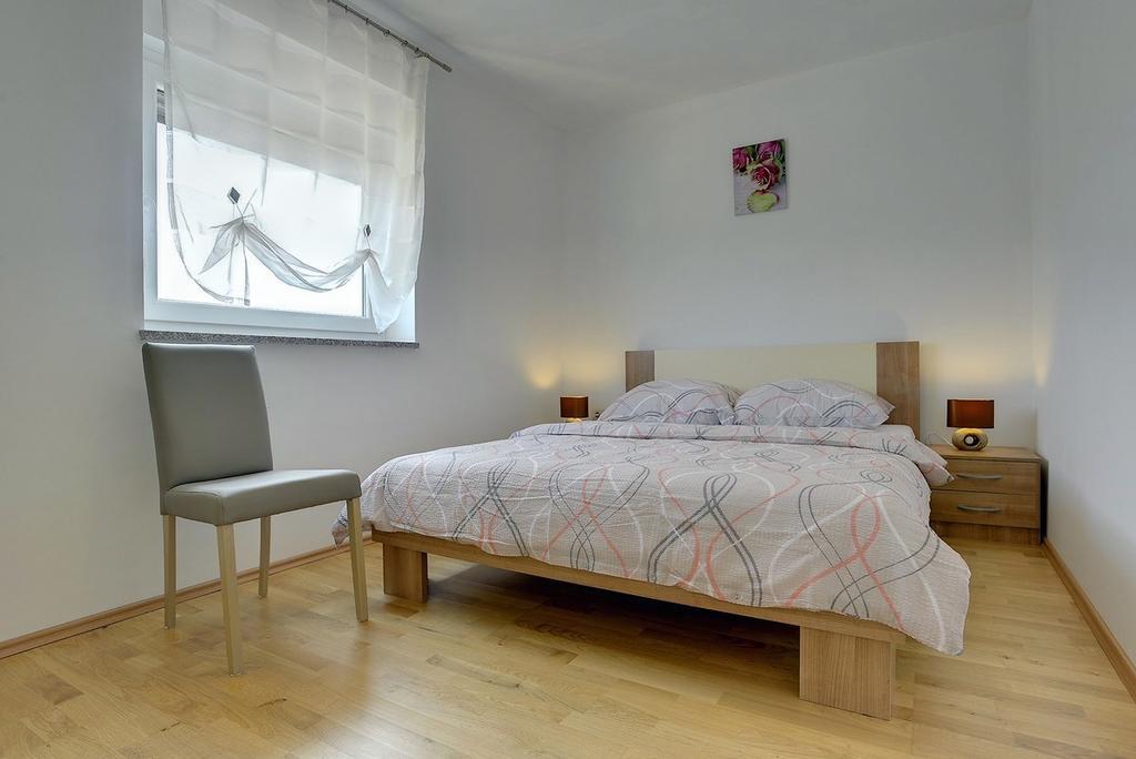 Apartments Kralj Медулин Екстер'єр фото